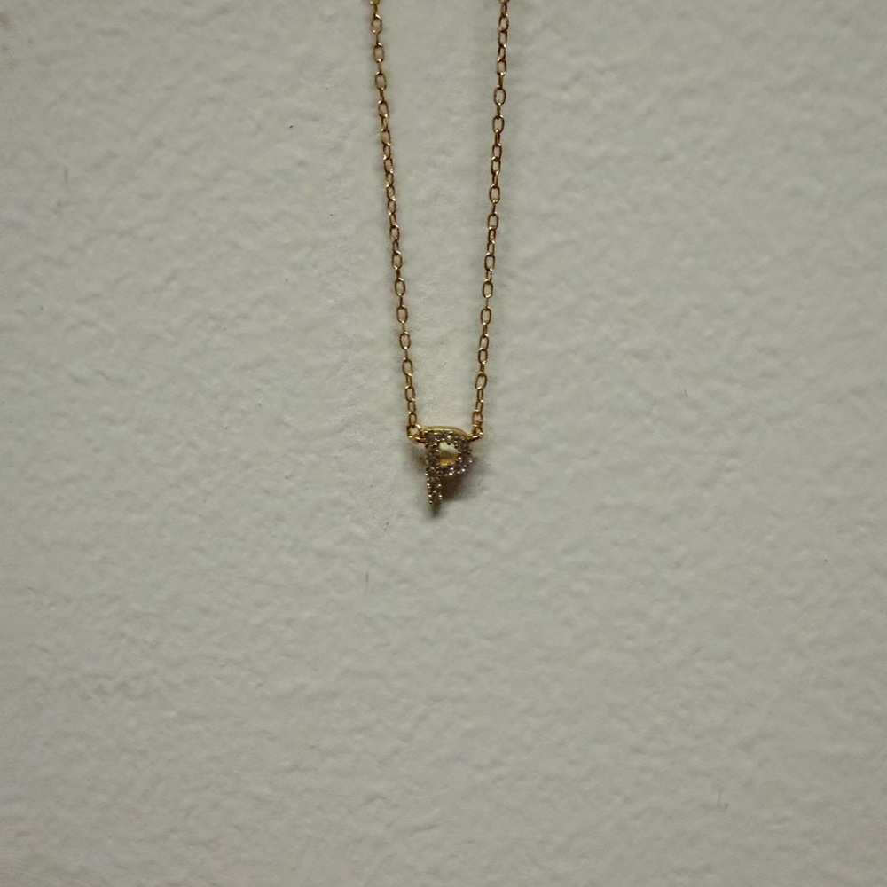 Chic Gold Pendant P Necklace
